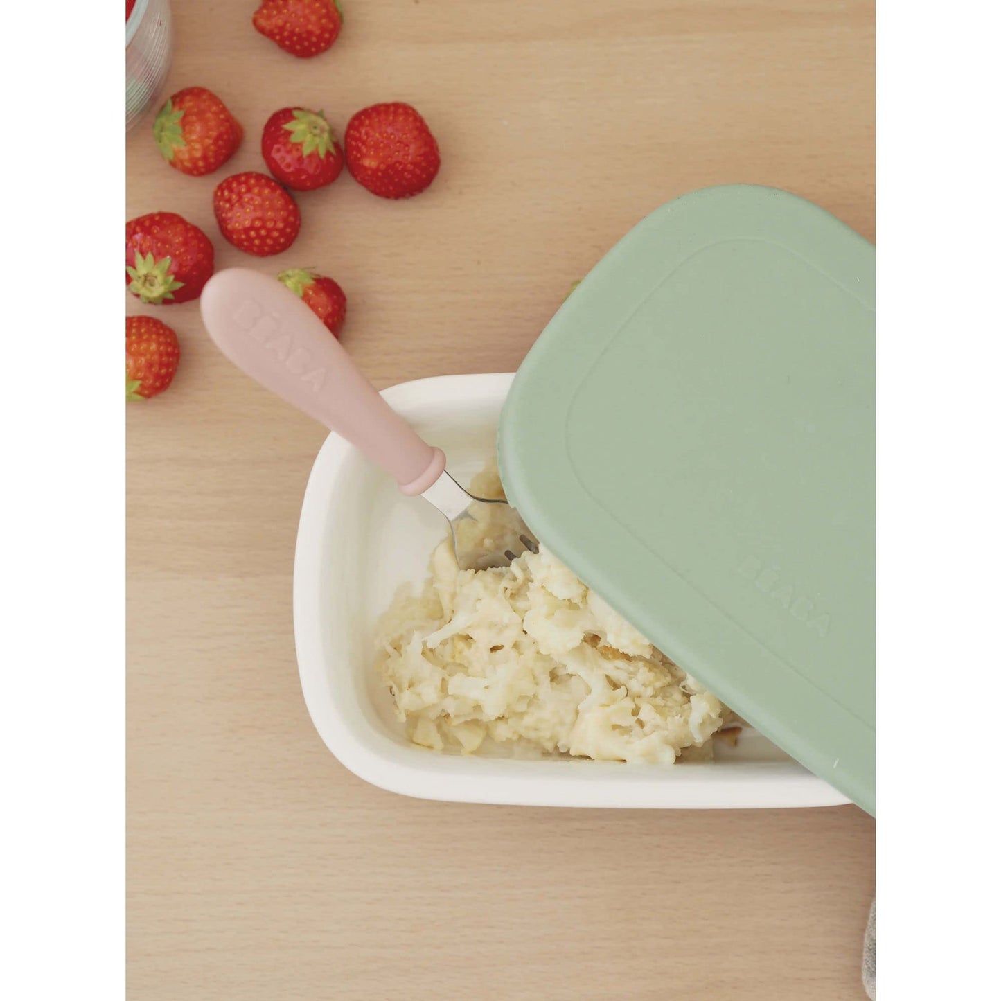 Béaba Lunchbox ceramic food container for babies, 540 ml, greenish