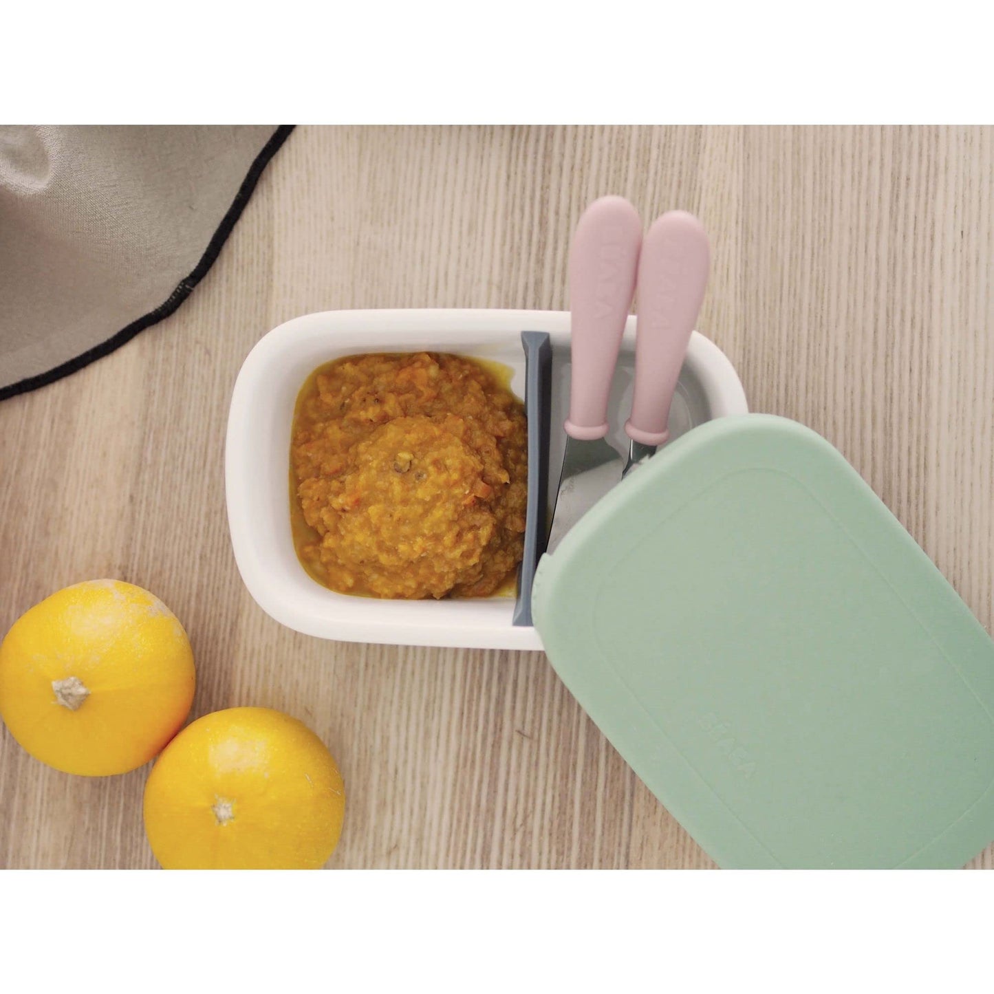 Béaba Lunchbox ceramic food container for babies, 540 ml, greenish