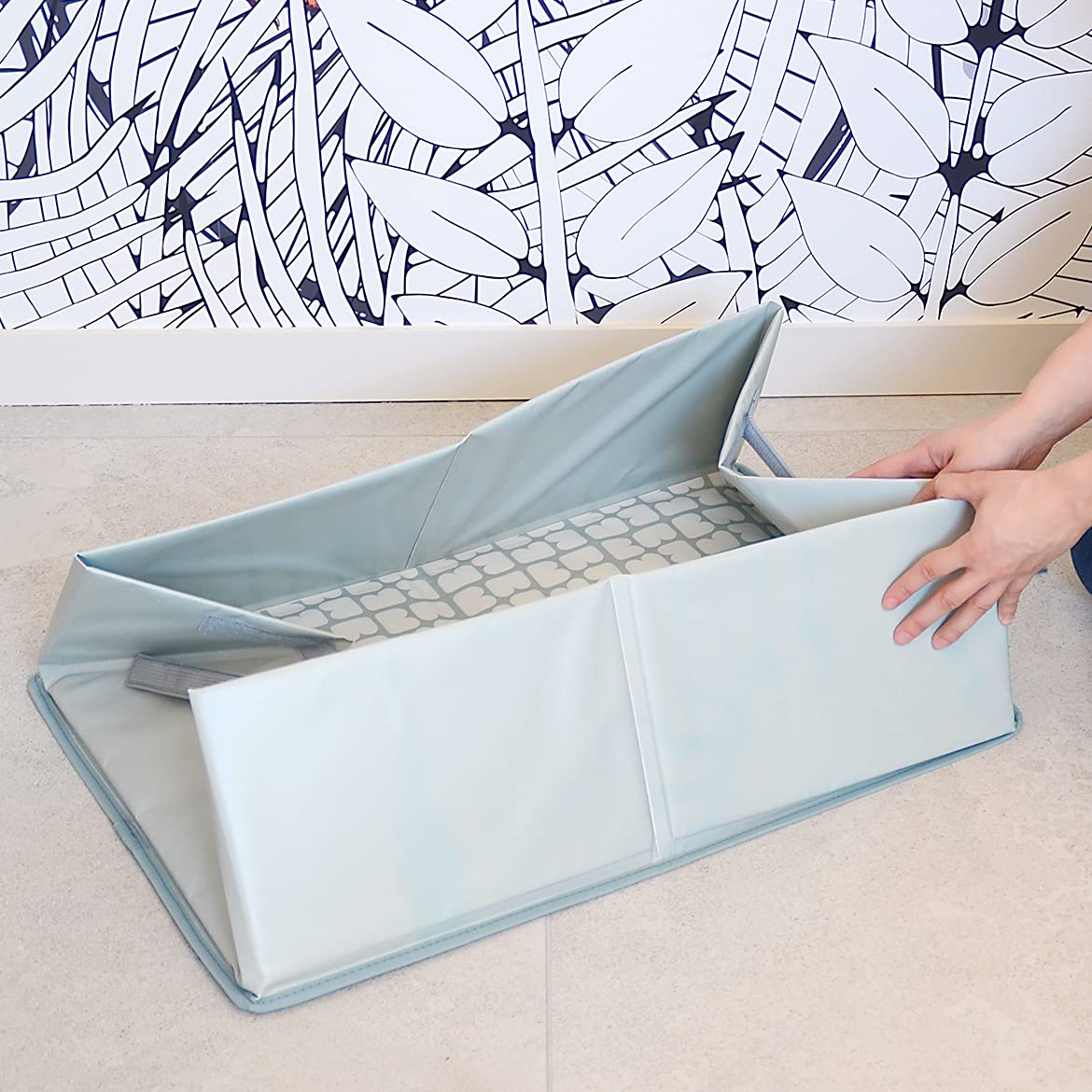 Béaba Caméléo foldable baby bath, ultra-compact, blue