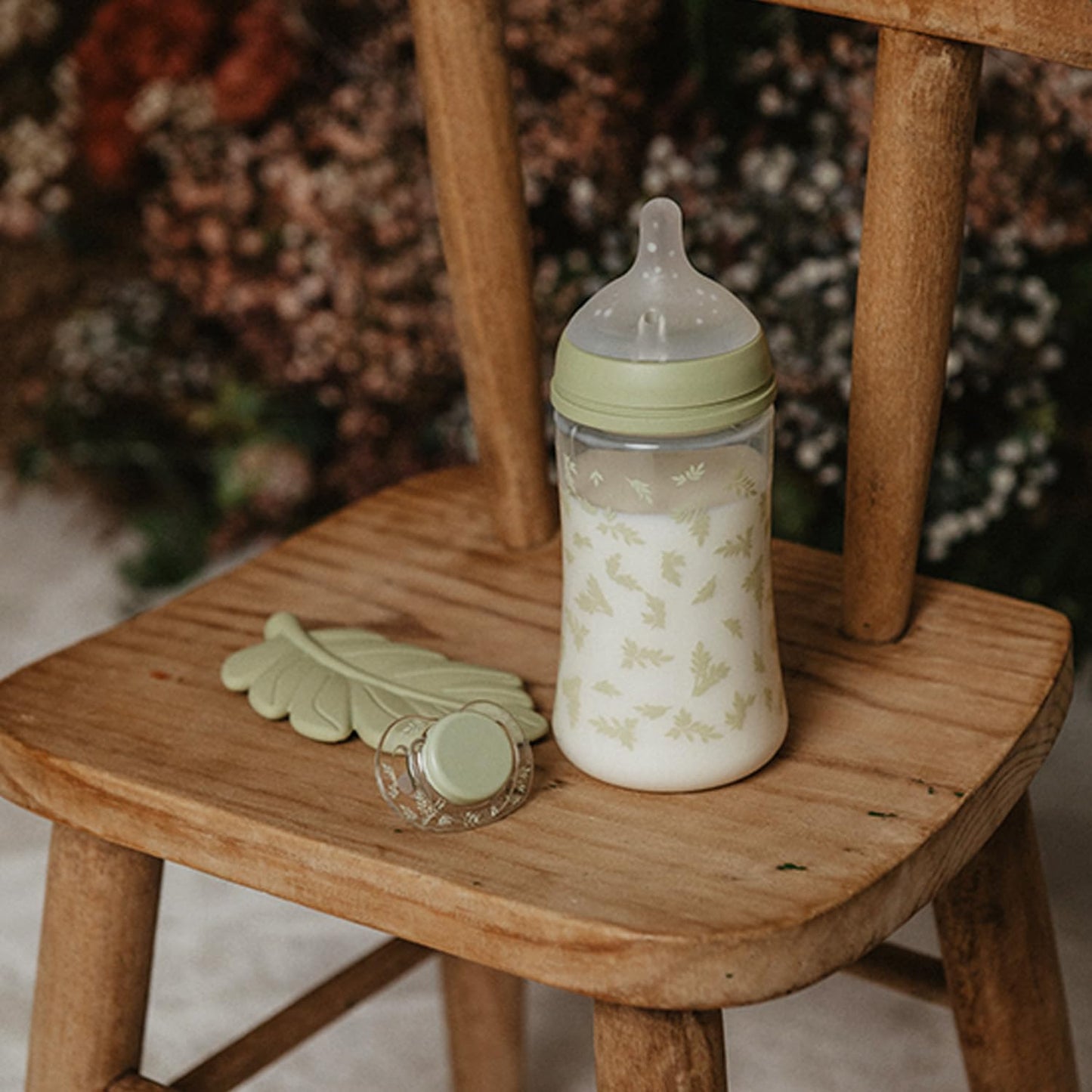 Suavinex lutipudel 270 ml SX Pro füsioloogilise silikoonlutiga, keskmine vool – Poetry, roheline