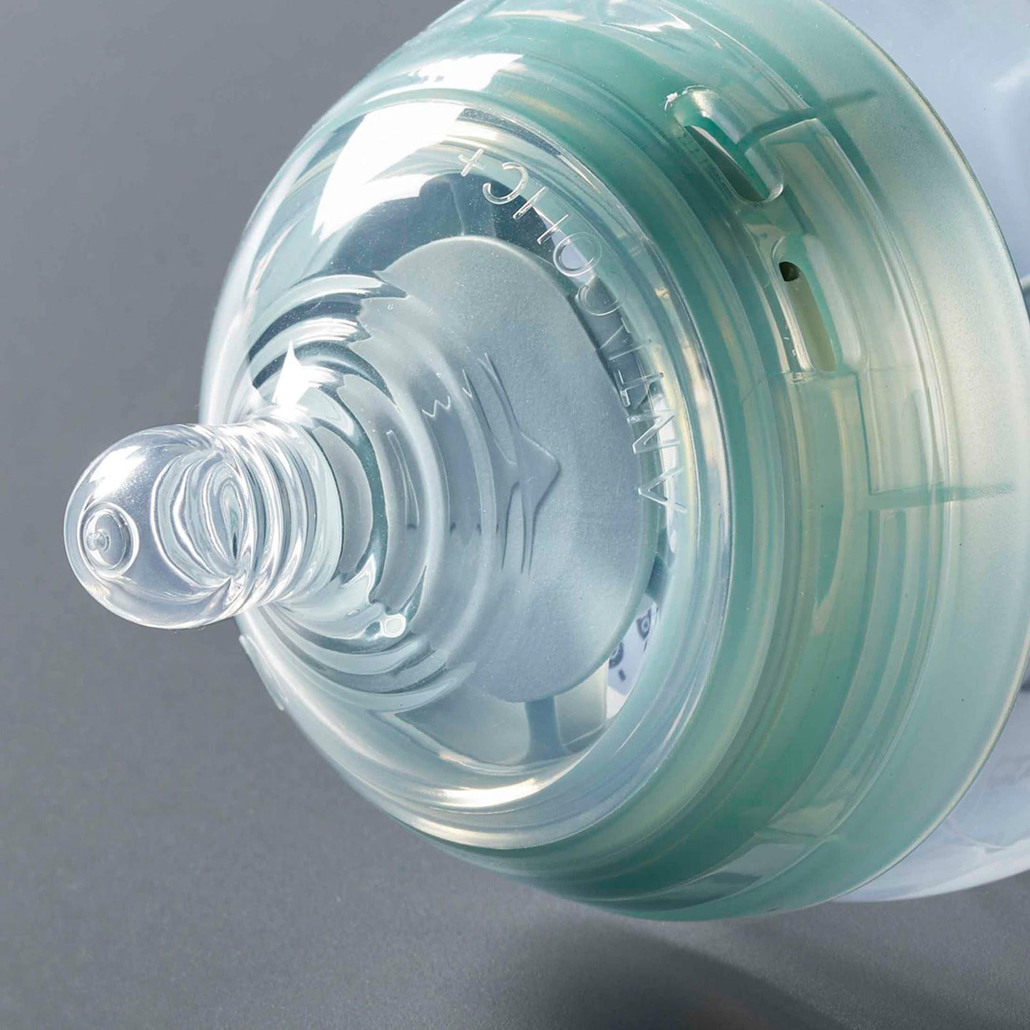 Tommee Tippee Closer to Nature anti-koolik lutid, 2 tk, keskmine voolukiirus