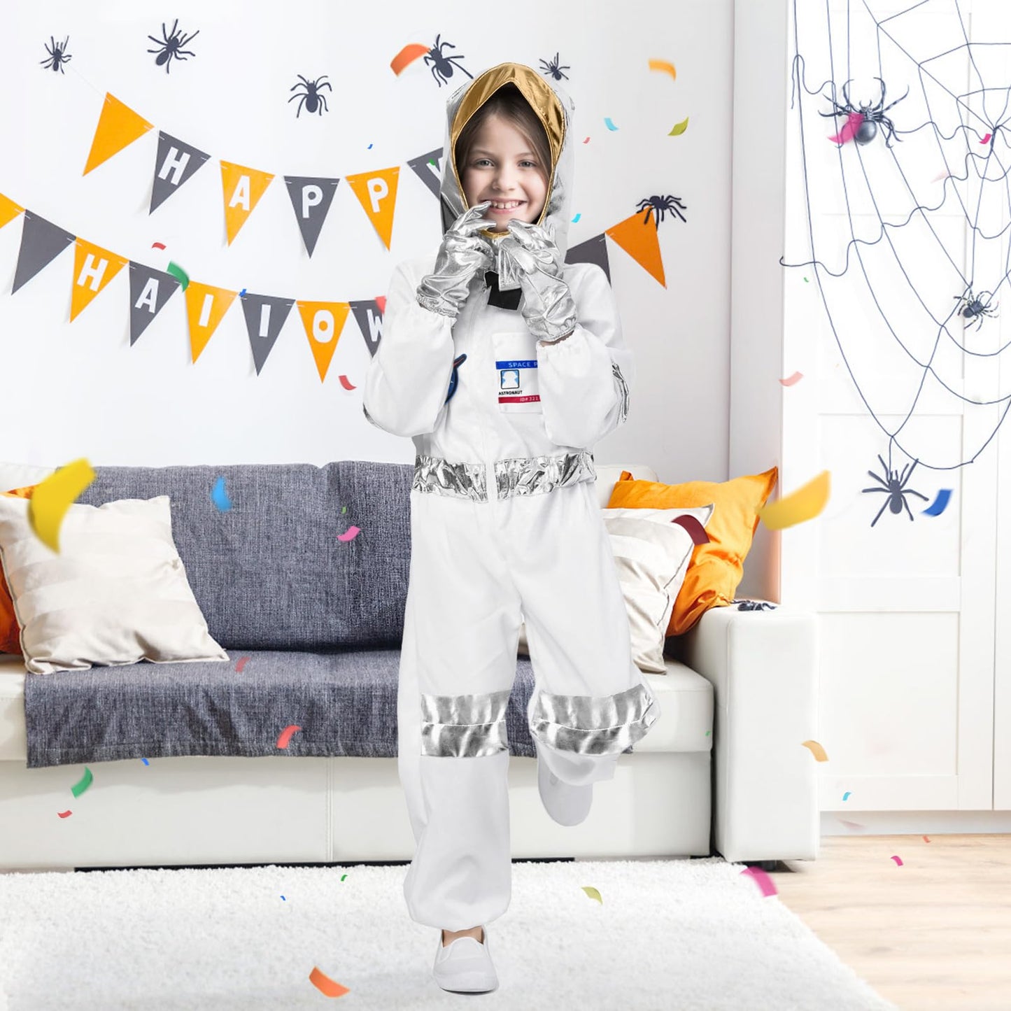 Laste astronaut costume with helmet and gloves, white, 130