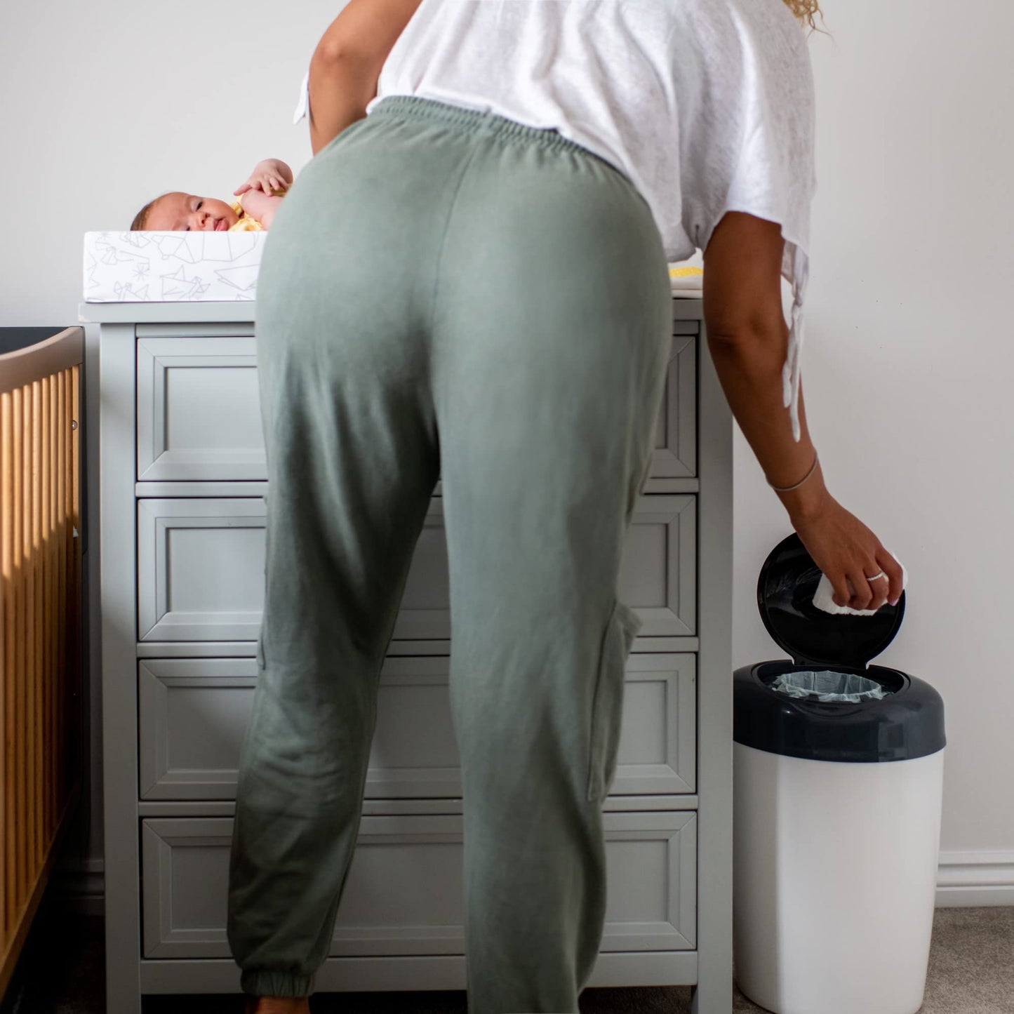 Tommee Tippee Simplee Sangenic mähkmekonteiner, hall