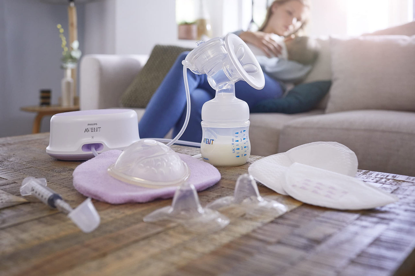 Philips Avent rinnanibukaitsmed hoiukarbi ja 2 kaitsega, suurus M