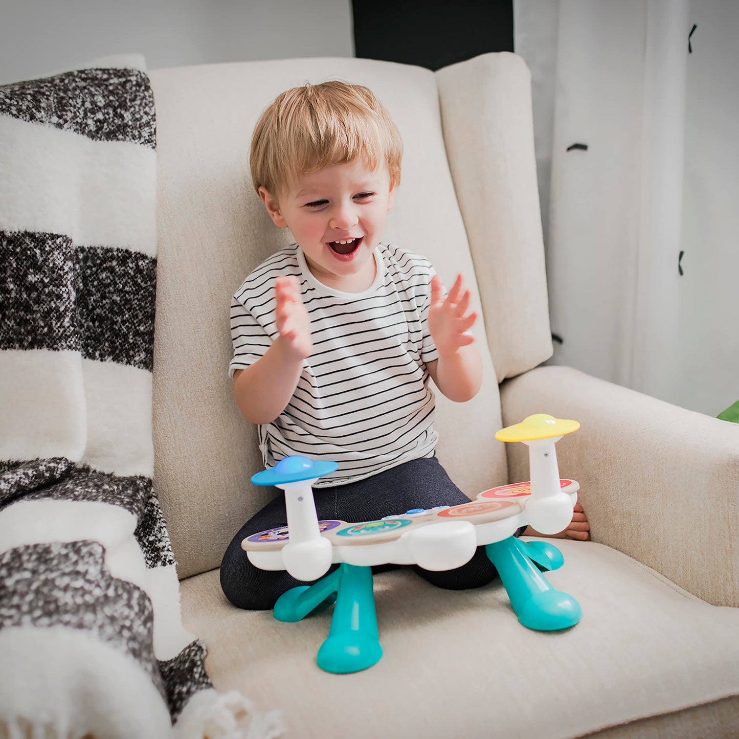 Baby Einstein Together in Tune puidust trummimänguasi, juhtmevaba, alates 12. elukuust