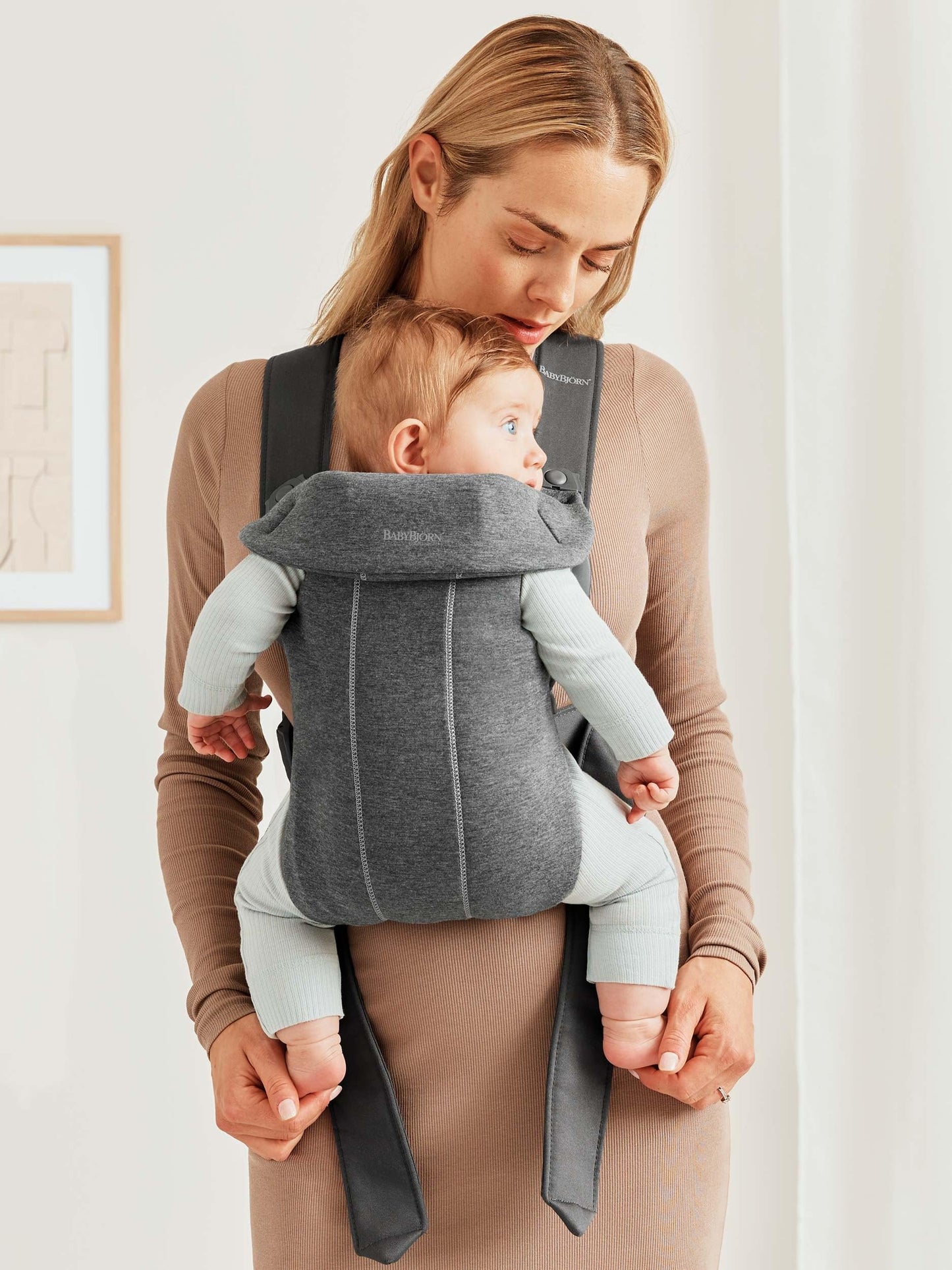BabyBjörn Baby Carrier Mini kandekott, 3D-jersey, tumehall