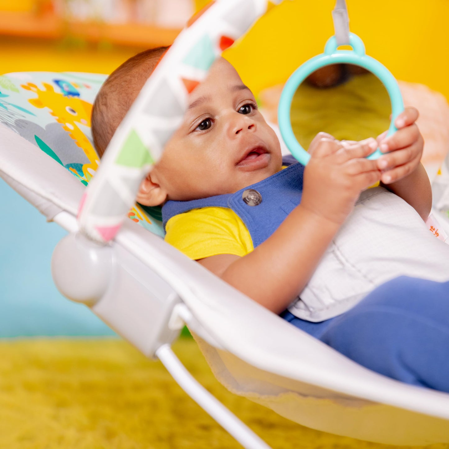 Bright Starts beebitool Safari Fun, vibratsiooniga lamamistool, kuni 9kg