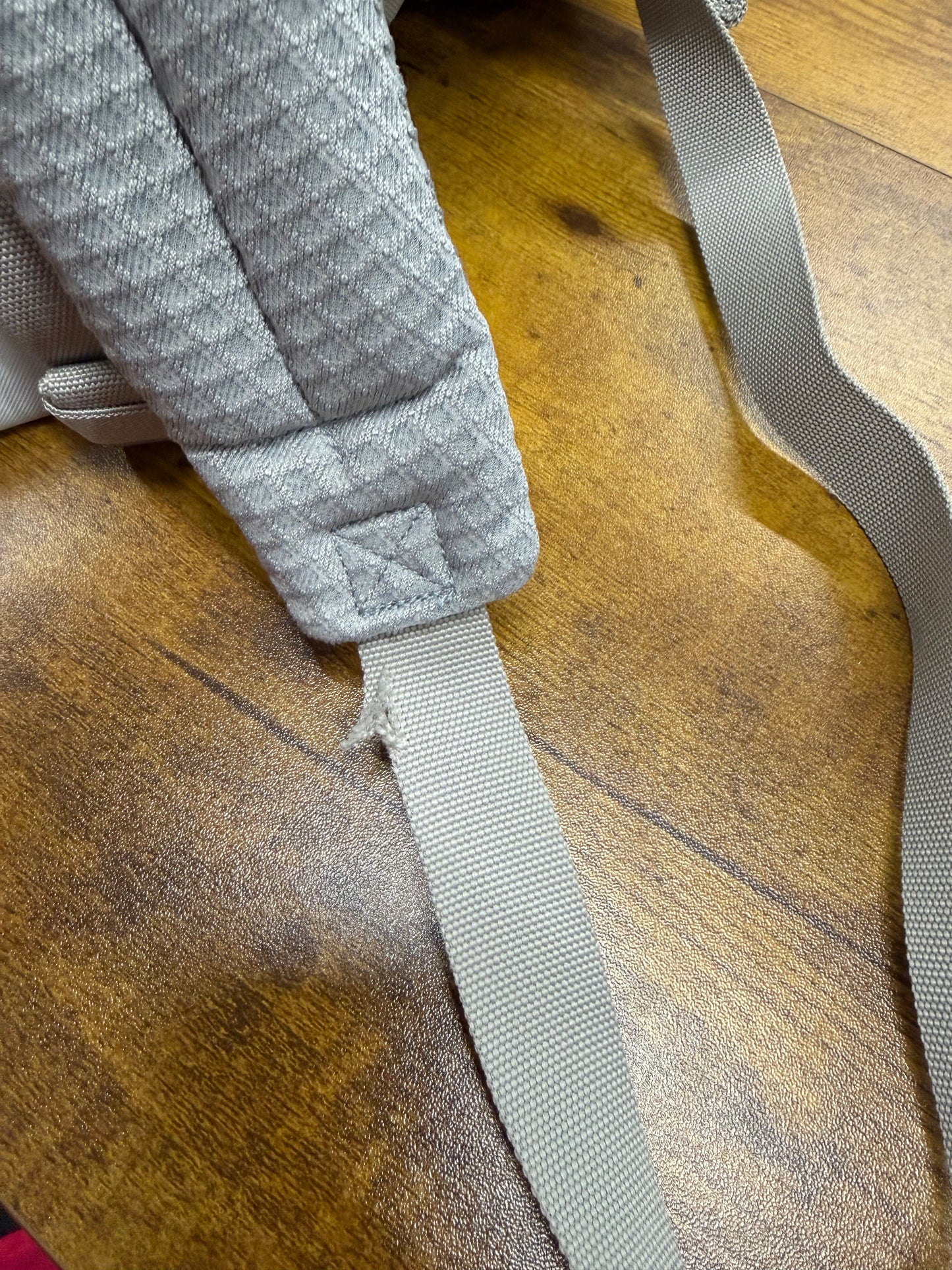 Ergobaby Omni Breeze beebikandekott Pearl Grey, alates sünnist kuni 20,4 kg