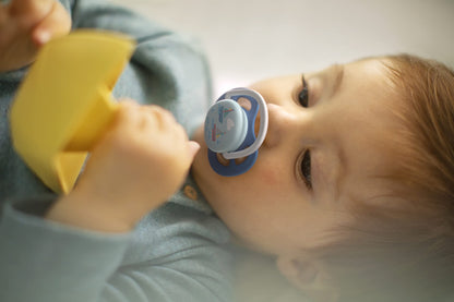 Philips Avent Ultra Air lutt, 6–18 kuud, ortodontiline, BPA-vaba, sinine/türkiis, 2 tk + steriliseerimis-/hoiukarp