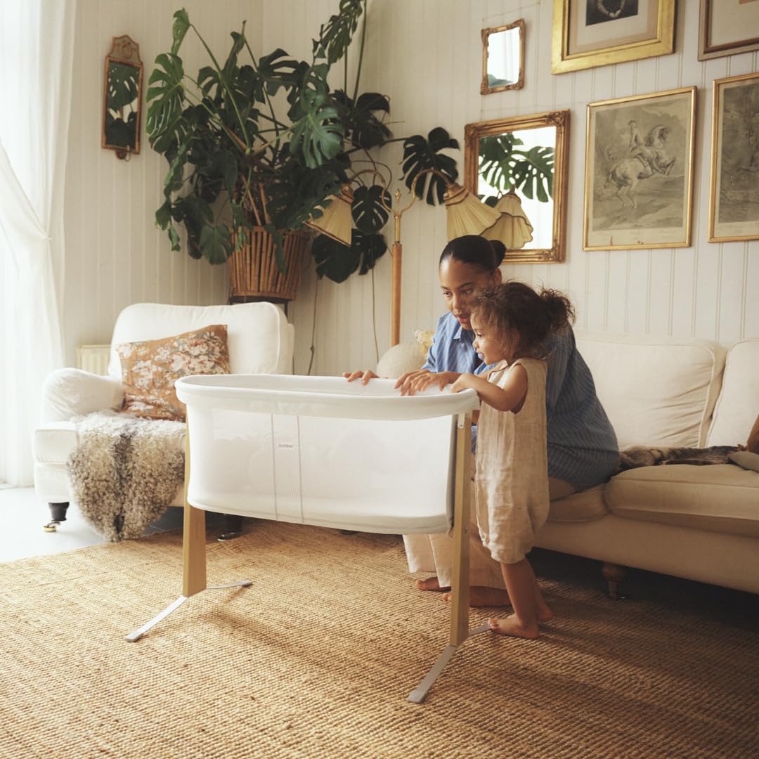 BabyBjörn Cradle häll vastsündinule, õrna vedruga õõtsumisega, valge, 0–6 kuud