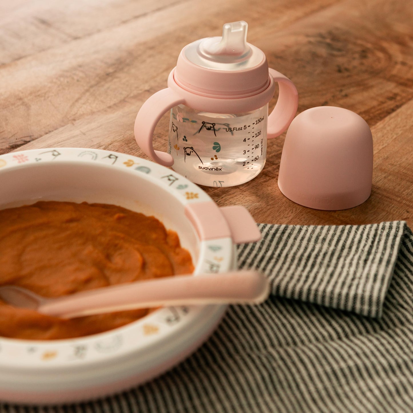 Suavinex Bears treeningtass käepidemetega, 150 ml, roosa