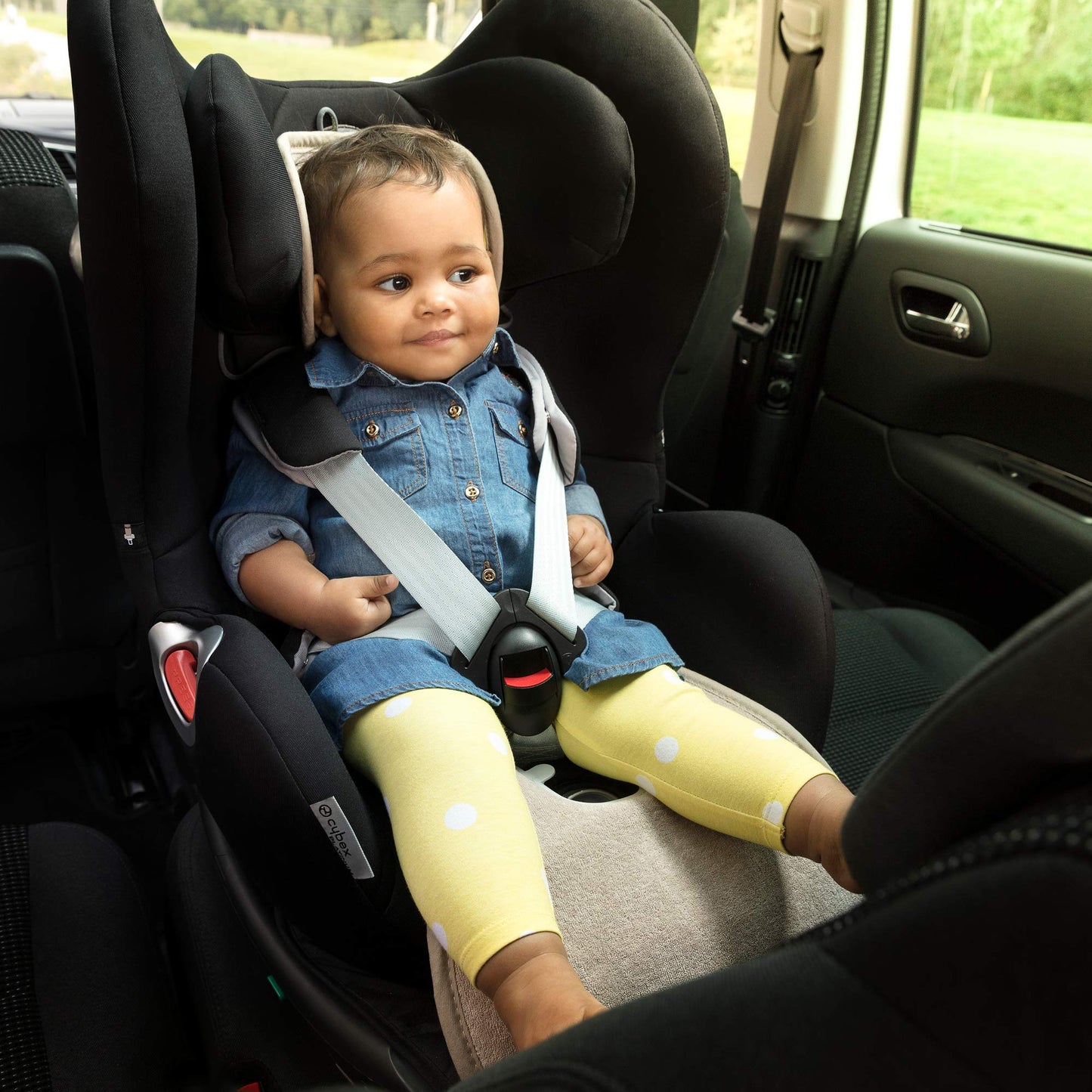 Aeromoov Air Layer suvine istmekate turvatoolile, 9–18 kg (grupp 1), antratsiit