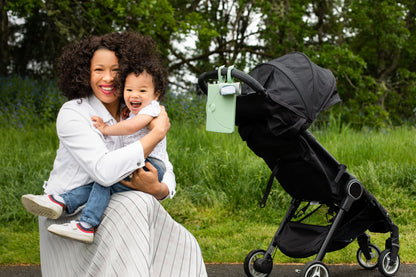 Ubbi kaasaskantav salvrätikute dosaator “On-The-Go”, uuesti täidetav ja õhukindel, salveiroheline