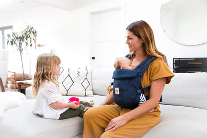 Ergobaby Adapt ergonoomiline kandekott, 0–3 a, kuni 20 kg, 3 kandesuunda, tumesinine