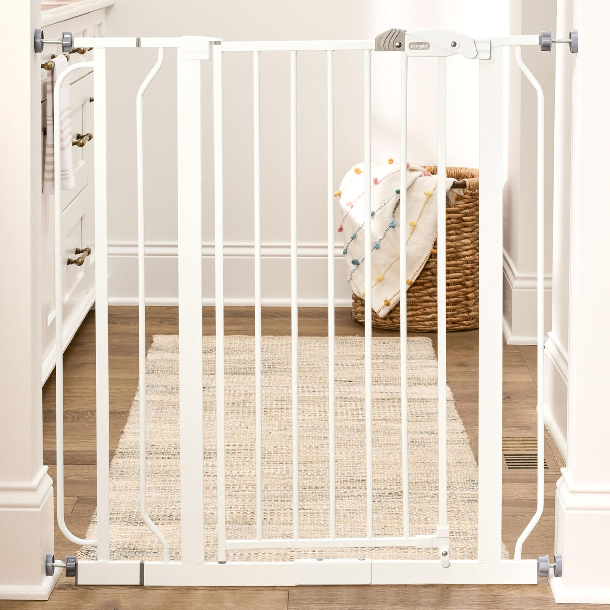 Regalo Easy Step Extra Tall turvavärav, valge, 73,6–90 cm, 91,4 cm kõrge