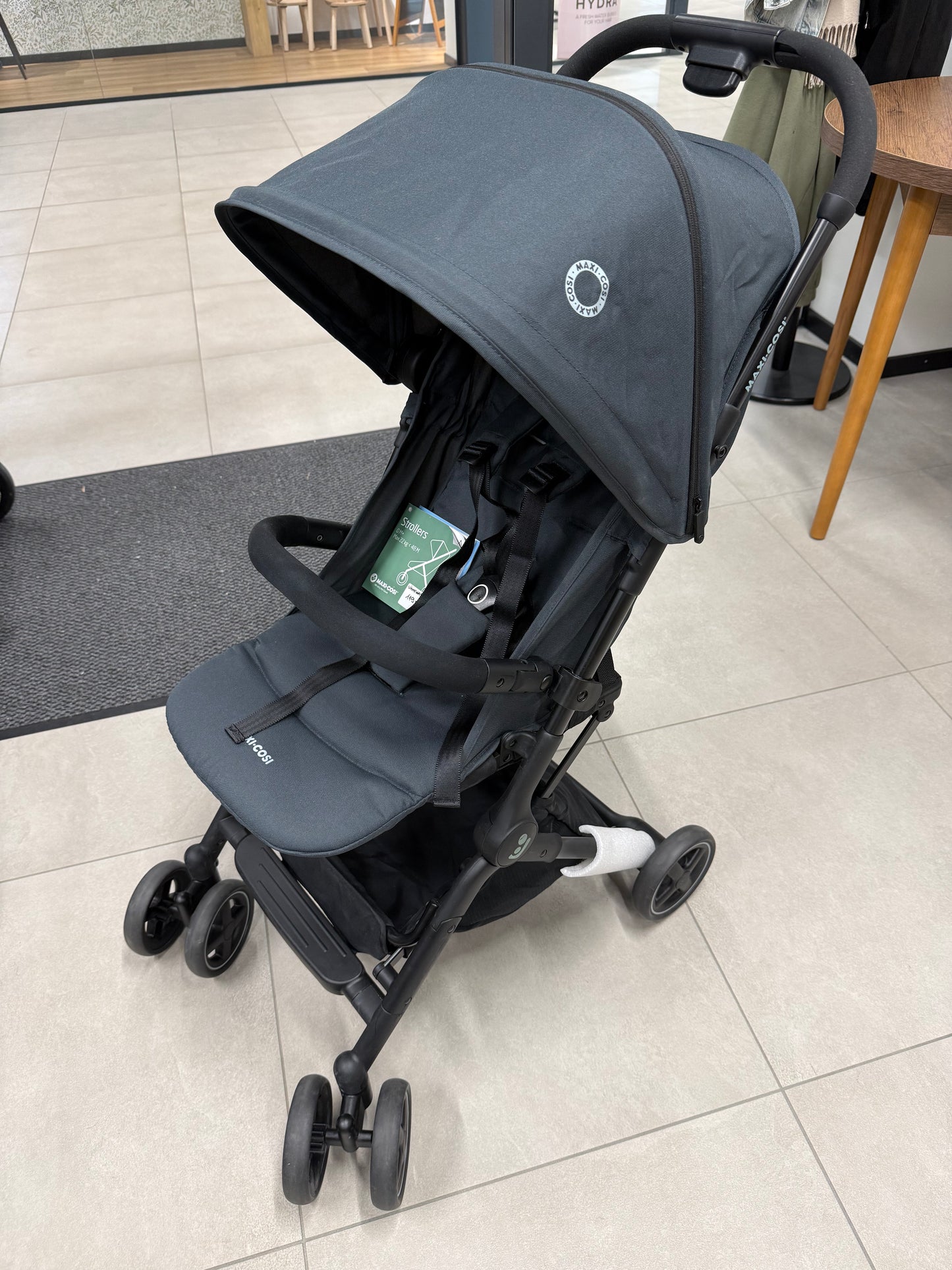 Maxi-Cosi Lara2 ultrakerge kokkupandav jalutuskäru, tumehall