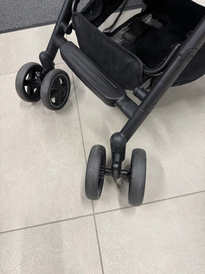 Maxi-Cosi Lara2 ultrakerge kokkupandav jalutuskäru, tumehall