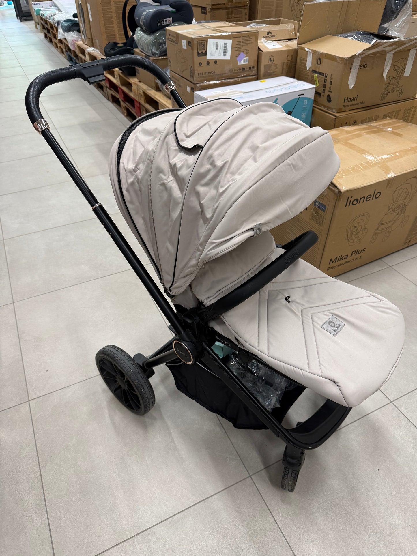 Lionelo Mika Plus 3-in-1 baby stroller (stroller, carrycot, car seat), Beige Sand